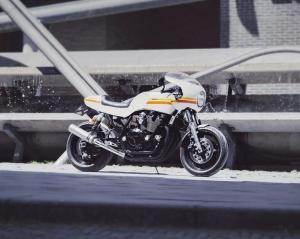 Yamaha XJR1300 by Wrench Kings 1999 года