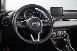 Toyota Yaris XLE Hatchback 2019 года