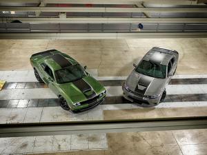 Dodge Challenger R/T Stars & Stripes Edition и Dodge Charger Scat Pack Stars & Stripes Edition