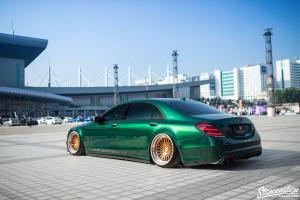 Mercedes-Bens S-Class Emerald Green Metallic by Brabus & Master Club 2019 года