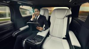 Lexus LM300h 2019 года