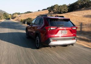 Toyota RAV4 Adventure 2019 года