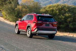Toyota RAV4 Adventure 2019 года