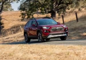 Toyota RAV4 Adventure 2019 года