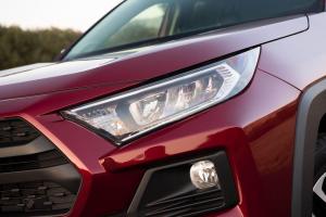 Toyota RAV4 Adventure 2019 года