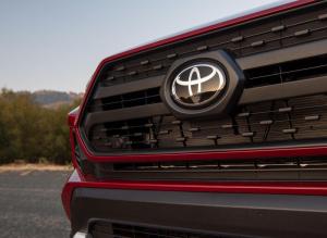 Toyota RAV4 Adventure 2019 года