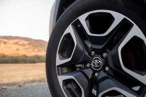 Toyota RAV4 Adventure 2019 года