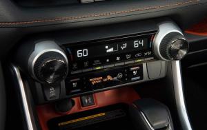 Toyota RAV4 Adventure 2019 года