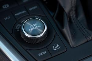 Toyota RAV4 Adventure 2019 года