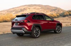 Toyota RAV4 Adventure 2019 года