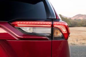 Toyota RAV4 Adventure 2019 года