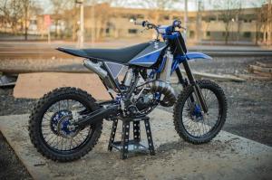 1993 Yamaha YZ125 The Blue Duck by Max Miille