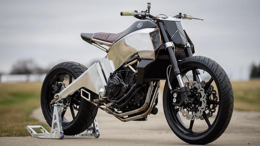 Кастомный Yamaha MT-07 The Omen