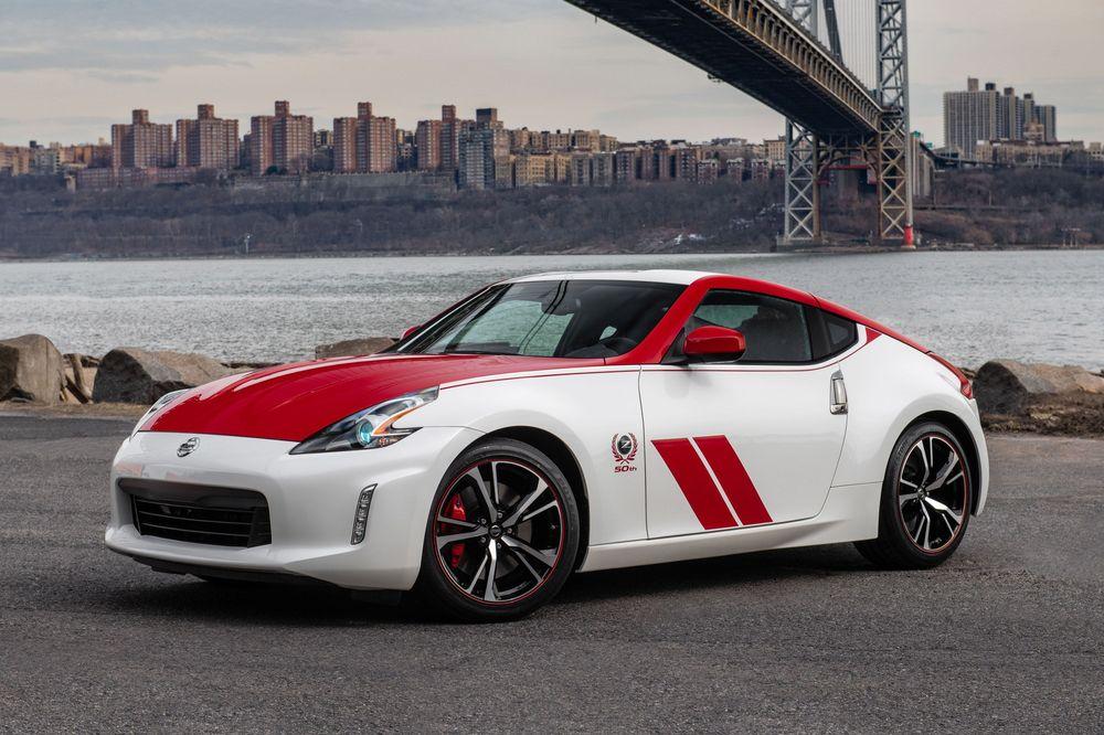 Юбилейный Nissan 370Z напоминает о культовом Datsun 240Z
