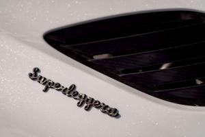 Aston Martin DBS Superleggera Volante 2019 года