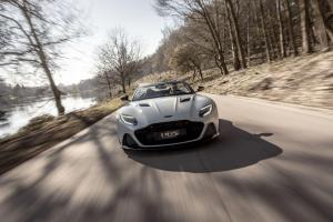 Aston Martin DBS Superleggera Volante 2019 года