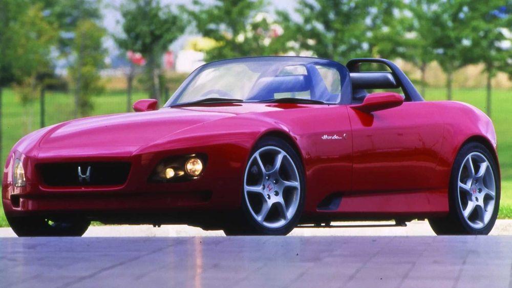 Концептуальный автомобиль из 1995 года — это Honda SSM