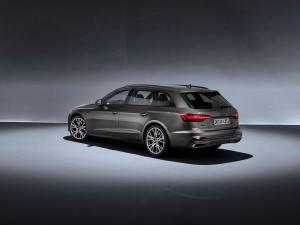 Audi A4 Avant S-Line Quattro