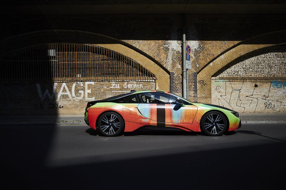 BMW i8 благодаря руке Томаса Шайбица стал арт-каром