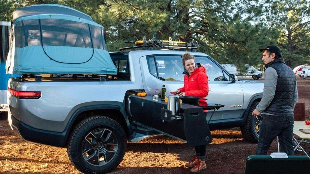 Rivian сделал продуманный до мелочей «дом на колесах»