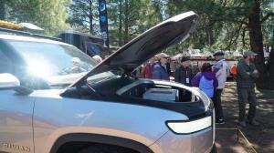Дом на колесах Rivian RT1 Overland Expo