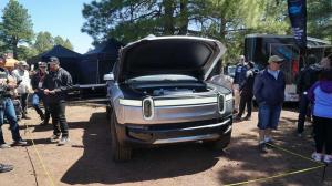 Дом на колесах Rivian RT1 Overland Expo