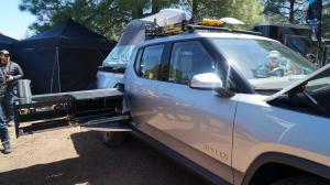 Дом на колесах Rivian RT1 Overland Expo