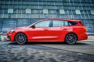 Рассекречен новый Ford Focus ST Wagon