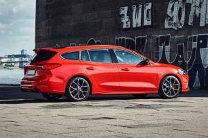 Ford Focus ST Estate 2019 года