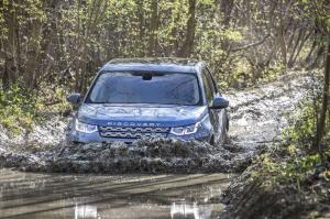 Land Rover Discovery Sport P250 S 2019 года