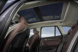 Обновленный кроссовер X1 от BMW