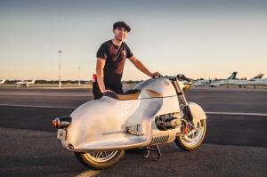 BMW R100RS Aero by MotoRRetro
