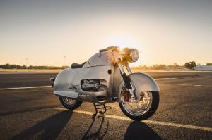BMW R100RS Aero by MotoRRetro