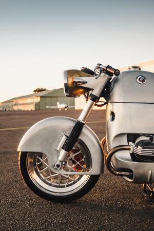 BMW R100RS Aero by MotoRRetro