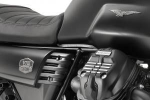 Moto Guzzi V7 III Stone Night Pack