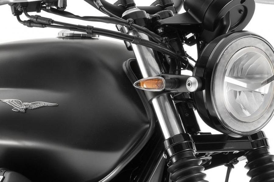 Мотоцикл Moto Guzzi V 7 III Stone Night Pack 2018 обзор