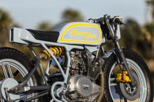 Yamaha XS400 by Kacerwagen