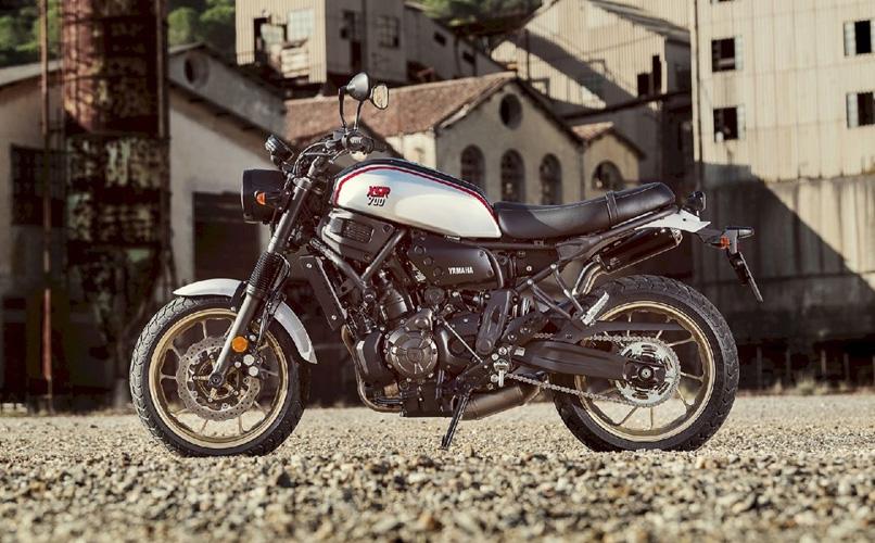 Уникальный байк Yamaha XSR700 XTribute