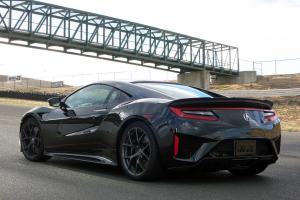 Acura NSX 2017 года
