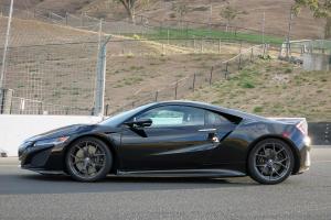 Acura NSX 2017 года