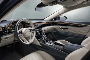 Bentley Flying Spur 2019 года