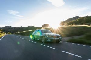 BMW 330d xDrive Touring Luxury Line 2019 года