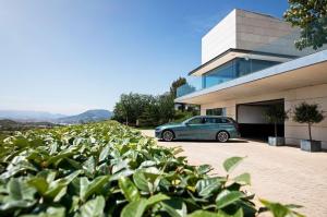 BMW 330d xDrive Touring Luxury Line 2019 года