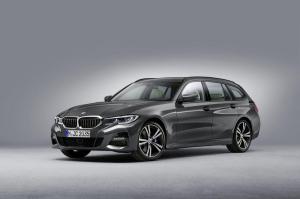 BMW 330i Touring M Sport 2019 года