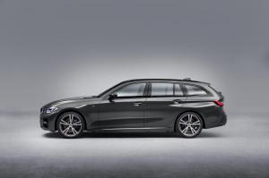 BMW 330i Touring M Sport 2019 года