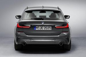 BMW 330i Touring M Sport 2019 года