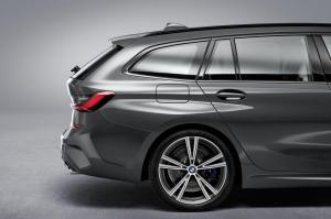 BMW 330i Touring M Sport 2019 года
