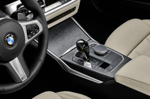 BMW 330i Touring M Sport 2019 года