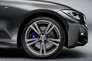 BMW 330i Touring M Sport 2019 года