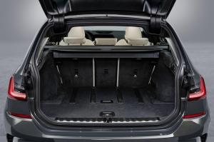 BMW 330i Touring M Sport 2019 года